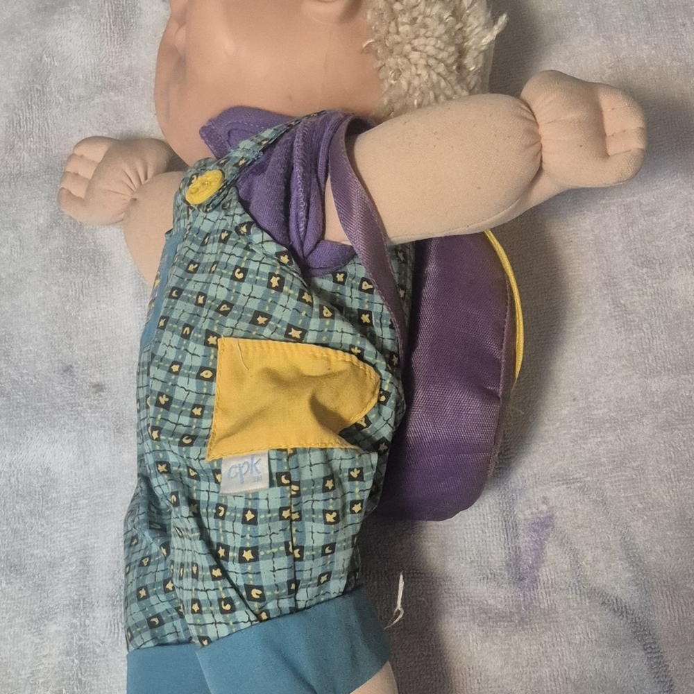 Vintage Cabbage Patch Kids Doll 1980s 1990s Plush Body Yarn Hair Backpack CPK - Picture 3 of 7
